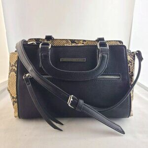 NWOT Kenneth Cole Reaction Crossbody Black/Snakeskin purse